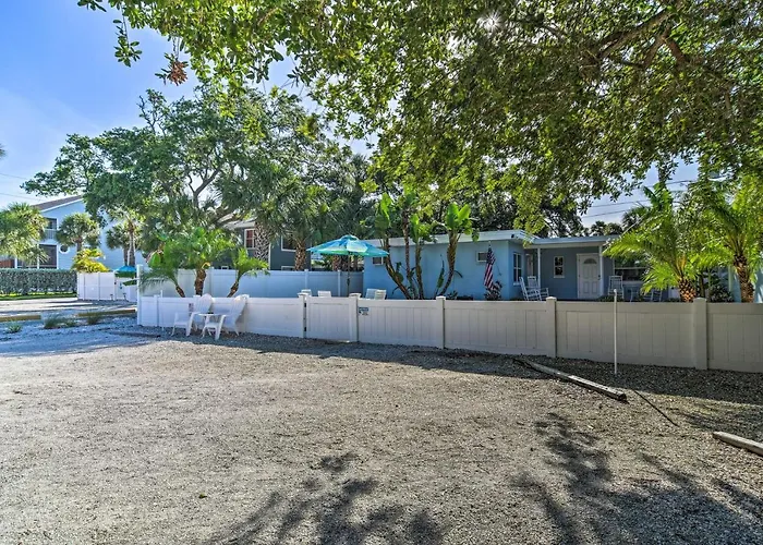 W/ Easy Access To Indian Rocks Beach! Clearwater Beach