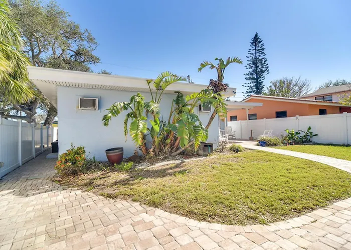 W/ Easy Access To Indian Rocks Beach! Clearwater Beach