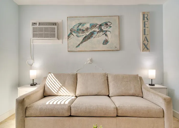 W/ Easy Access To Indian Rocks Beach! Apartment