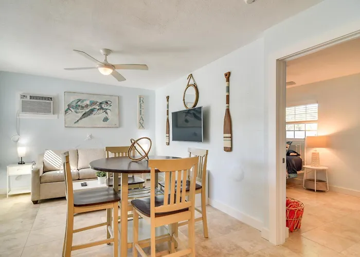 W/ Easy Access To Indian Rocks Beach! * Clearwater Beach