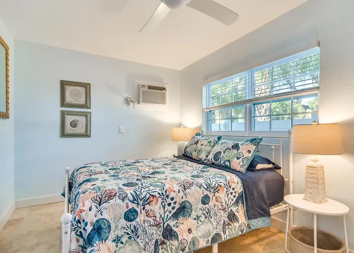 Apartment W/ Easy Access To Indian Rocks Beach! *