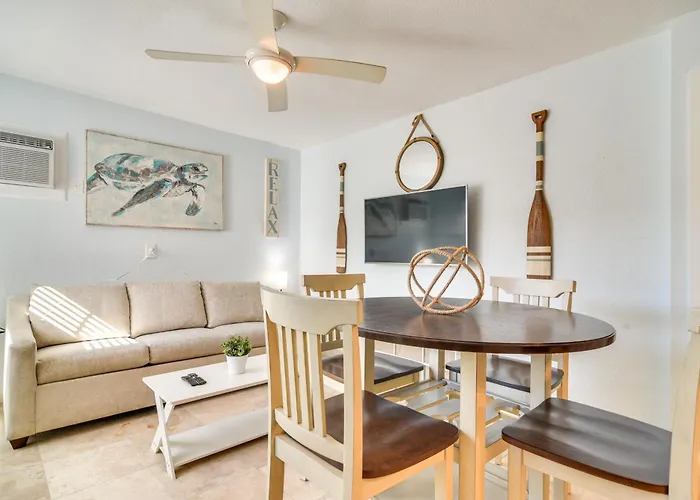 W/ Easy Access To Indian Rocks Beach! * Clearwater Beach
